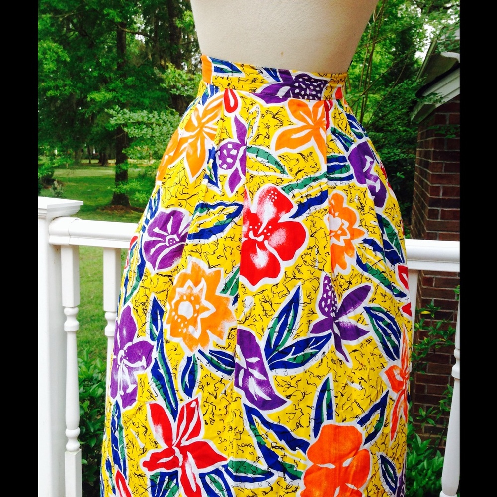 Vintage Floral Yellow Orange Skirt  Long Pleated